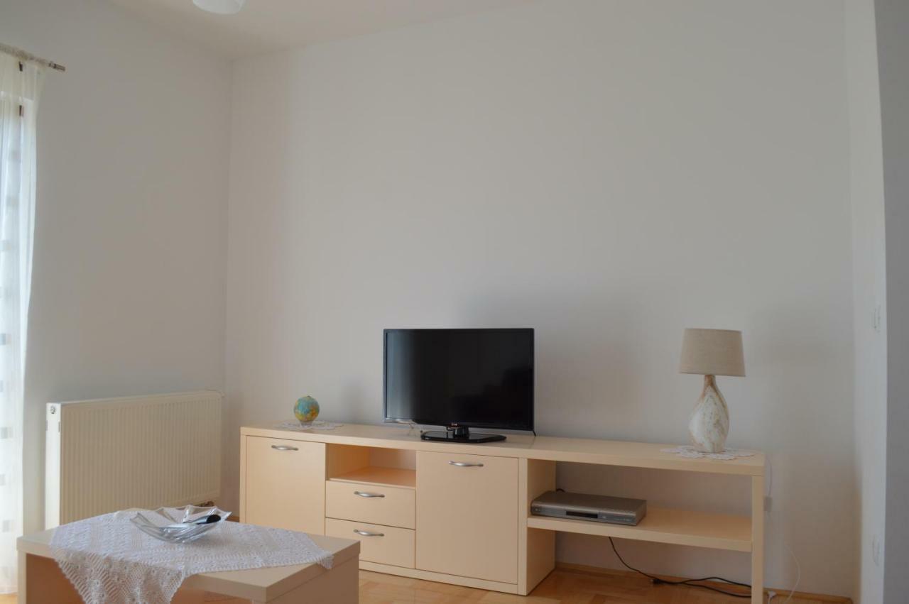 Apartmani Mila Sukošan Екстериор снимка