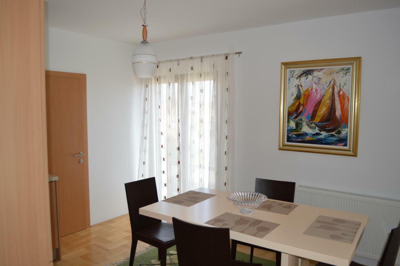 Apartmani Mila Sukošan Екстериор снимка